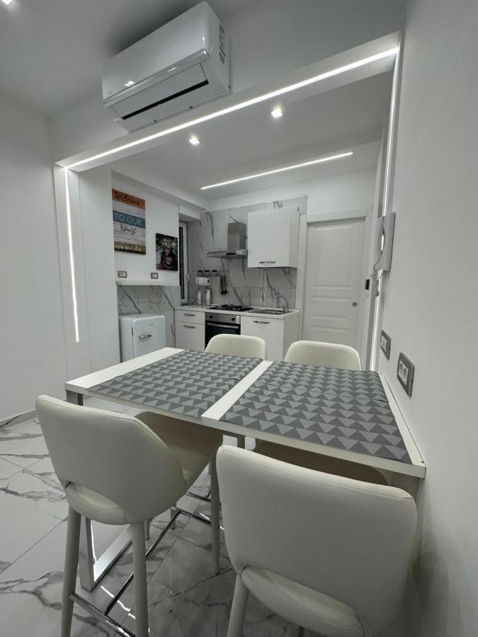 Mavy House Napoli Apartment Luaran gambar